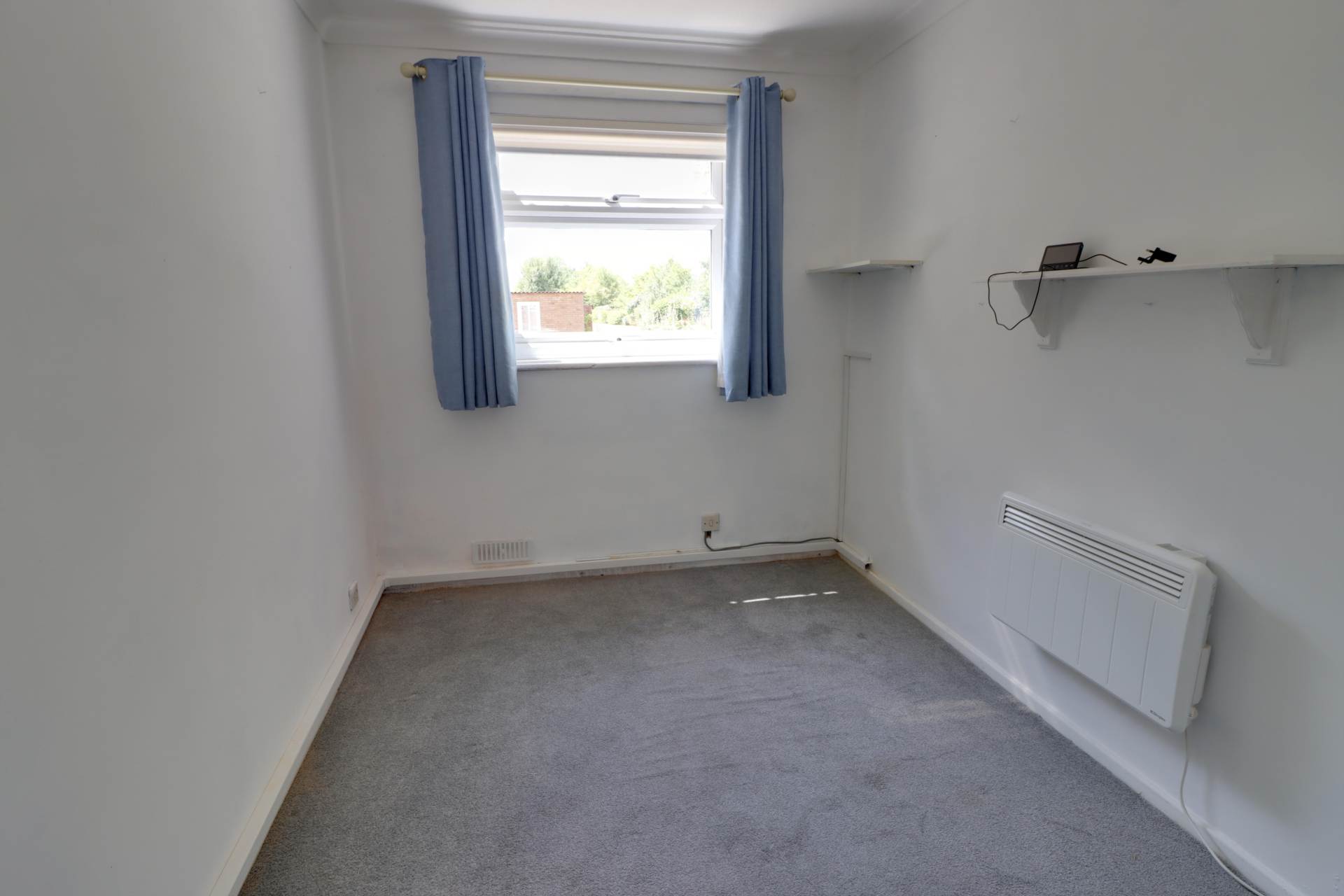 Dorchester Court, Reading, Image 5