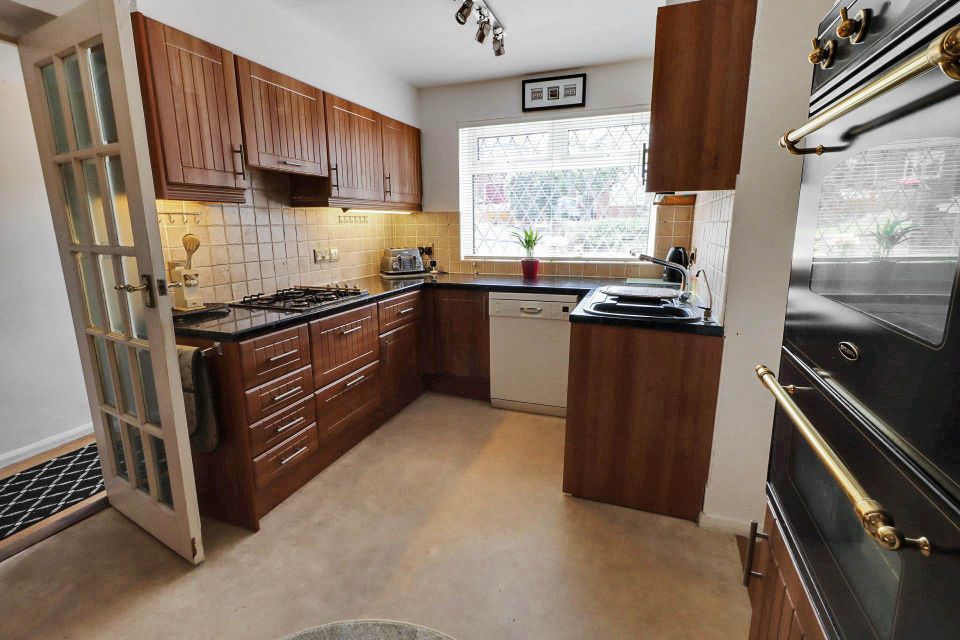 Erleigh Court Drive, Earley, Image 10