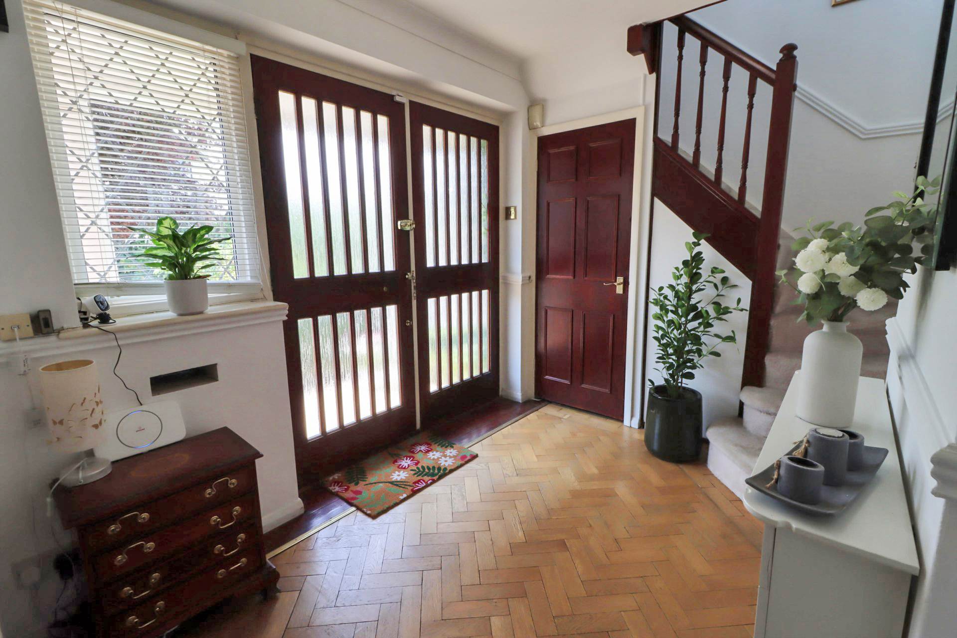 Erleigh Court Drive, Earley, Image 5