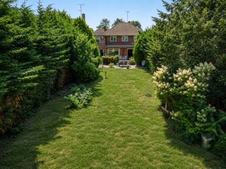 Erleigh Court Drive, Earley, Image 2