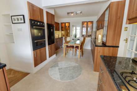 Erleigh Court Drive, Earley, Image 4