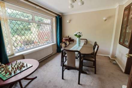 Erleigh Court Drive, Earley, Image 8