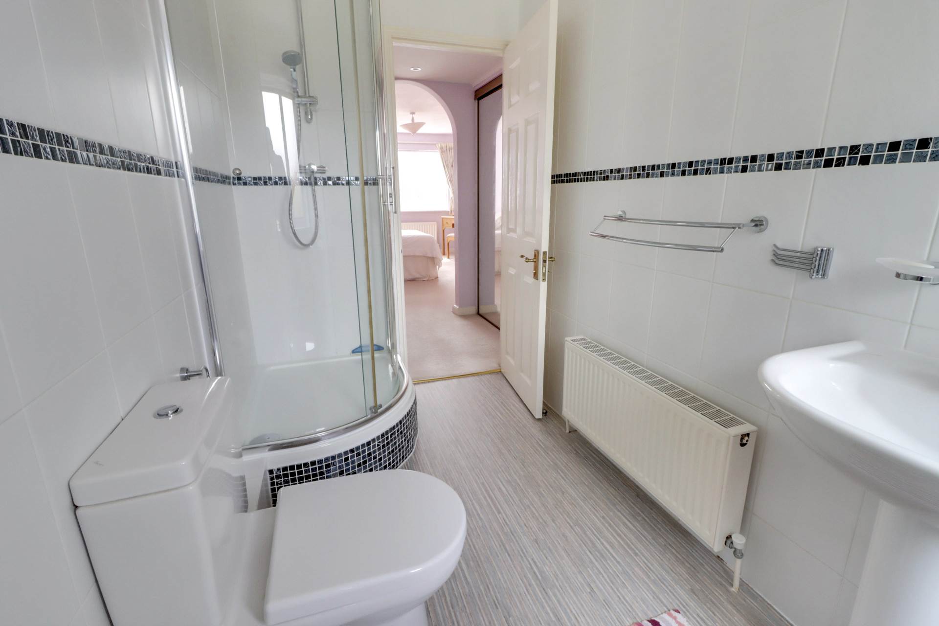 Barrington Close, Earley, Image 17