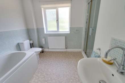 Barrington Close, Earley, Image 15