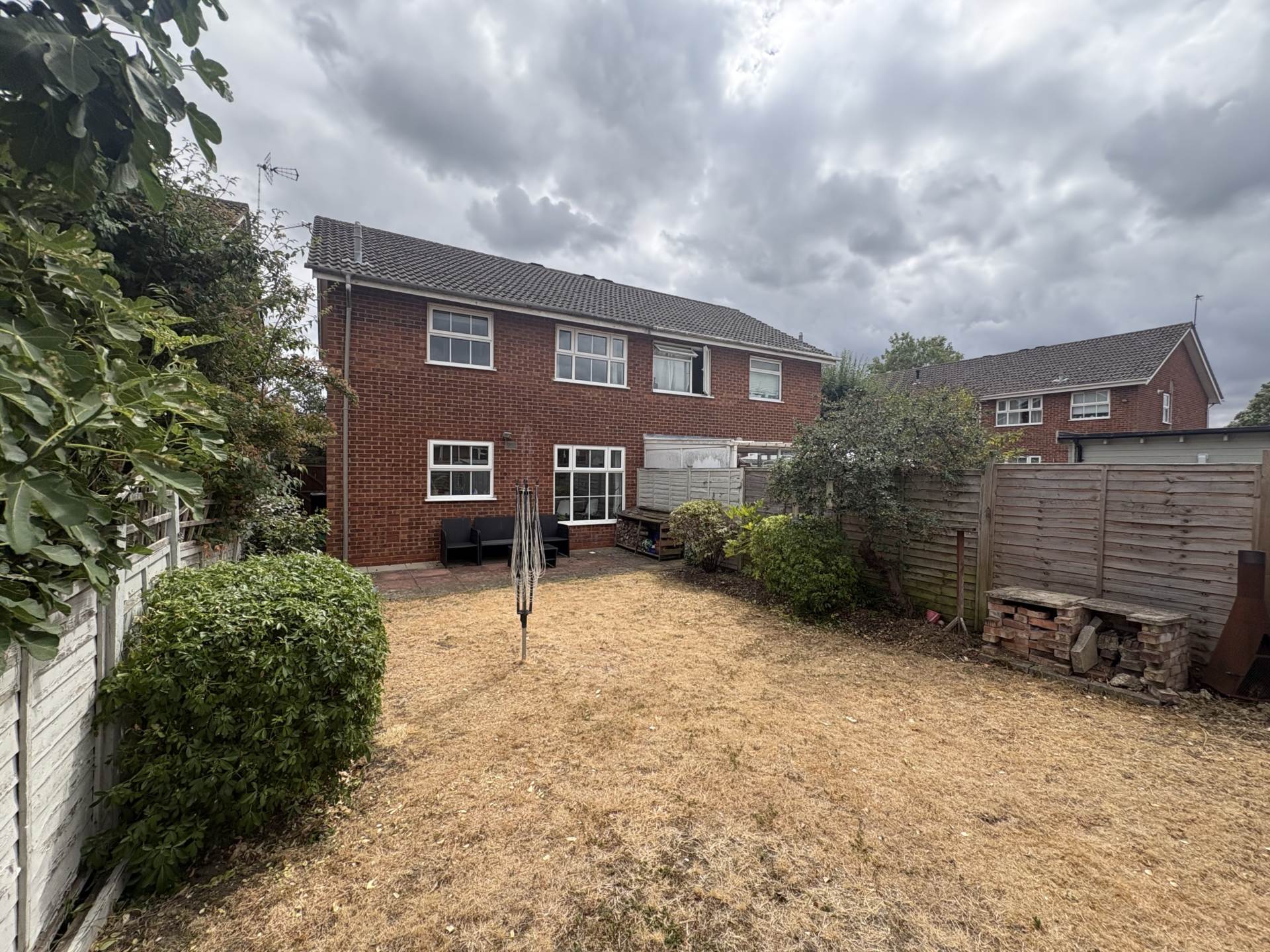 Colemansmoor Road, Woodley, Image 13