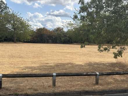 Colemansmoor Road, Woodley, Image 14