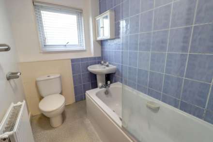 Larks Meade, Lower Earley, Reading, Image 13
