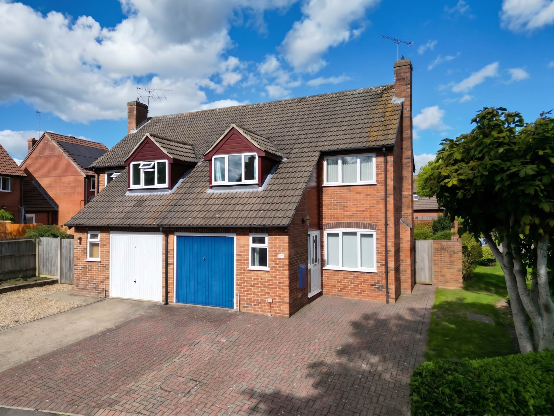 Tarragon Way, Burghfield Common, Image 1