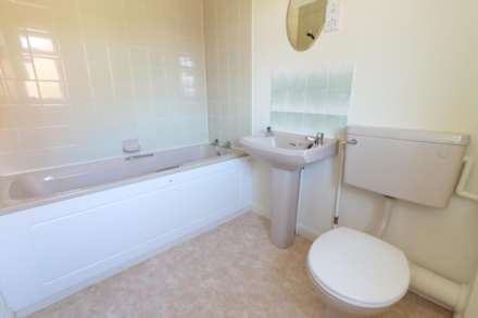 Tarragon Way, Burghfield Common, Image 11