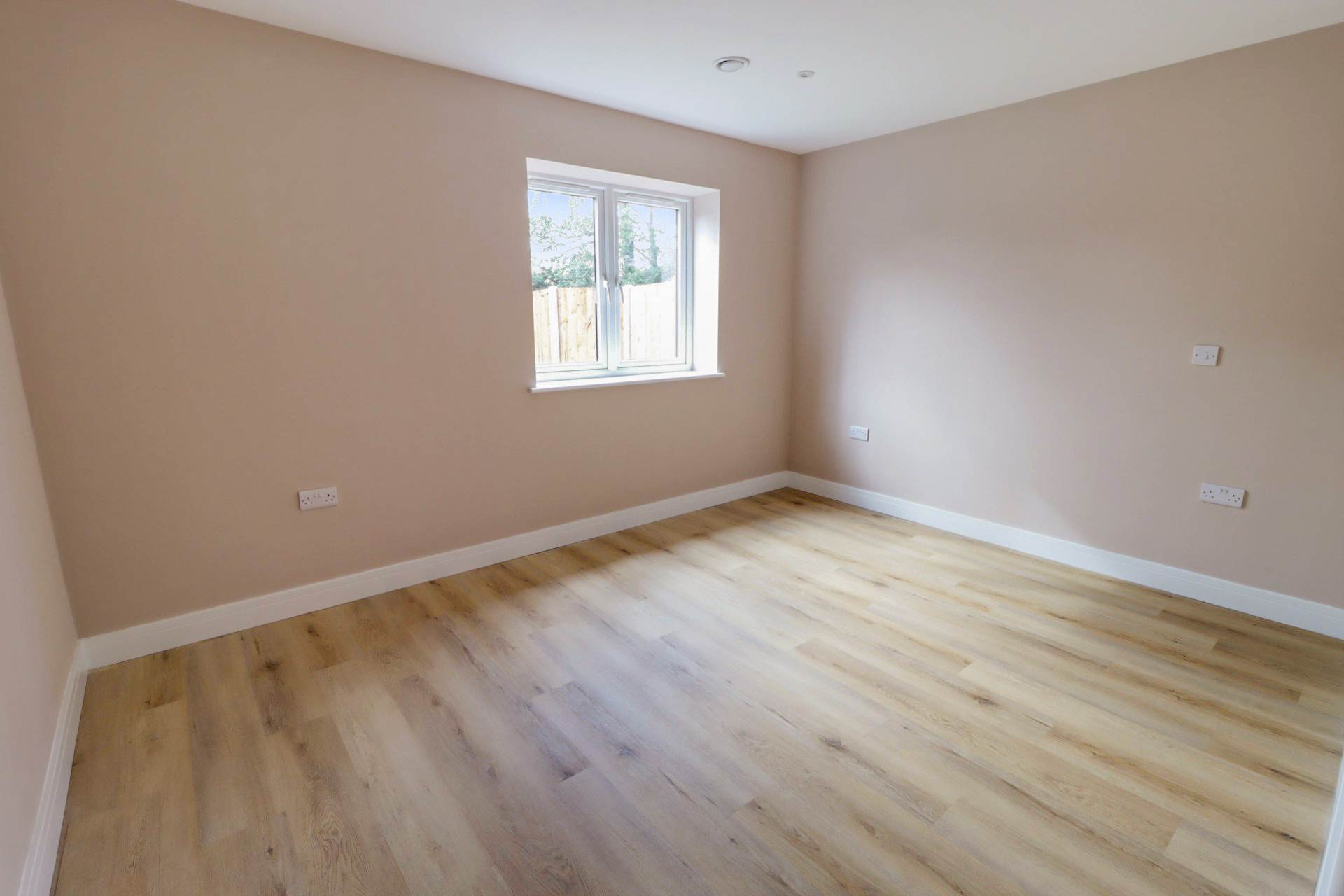 Silverfox Crescent, Reading, Image 10