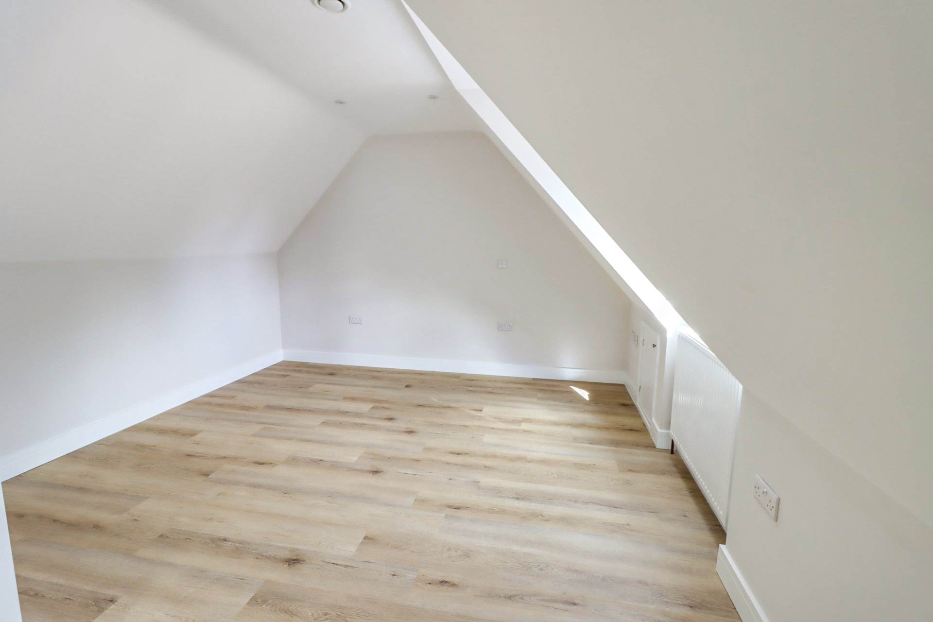 Silverfox Crescent, Reading, Image 11