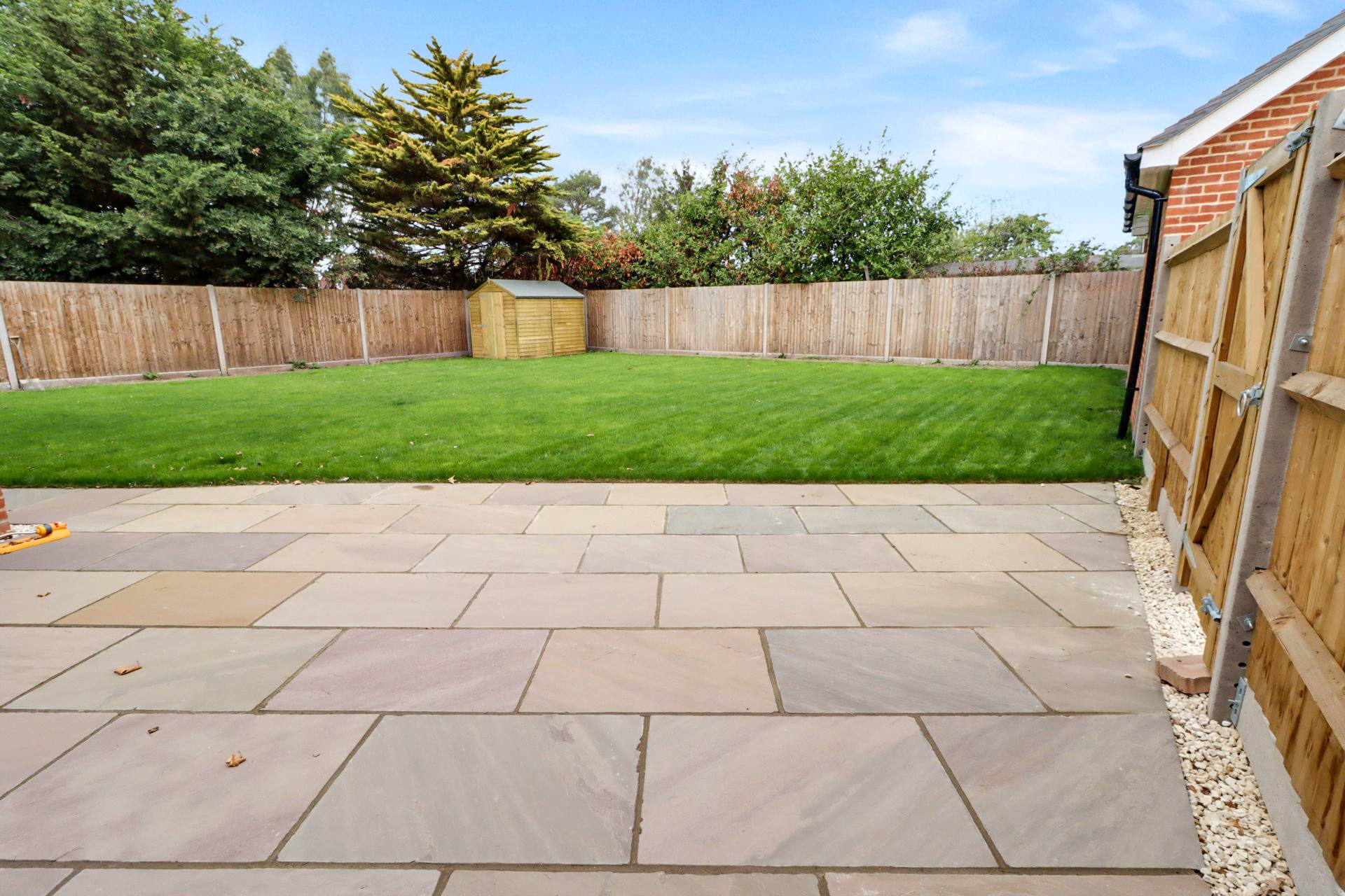 Silverfox Crescent, Reading, Image 15