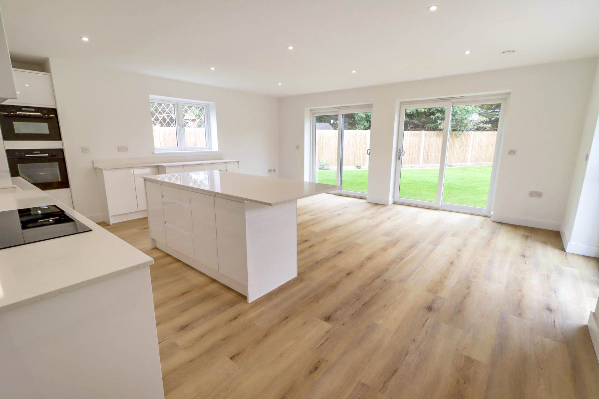 Silverfox Crescent, Reading, Image 2
