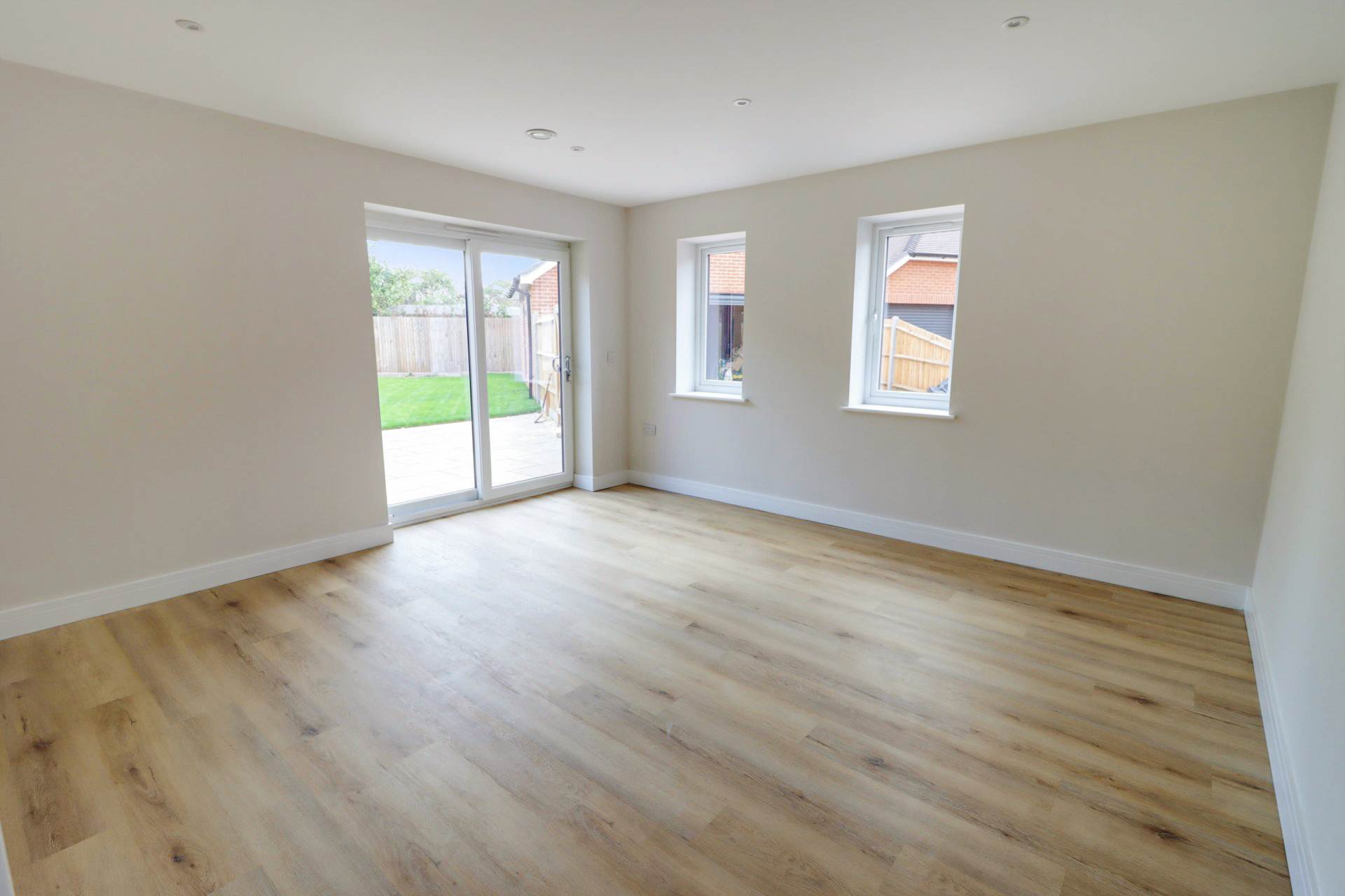 Silverfox Crescent, Reading, Image 5