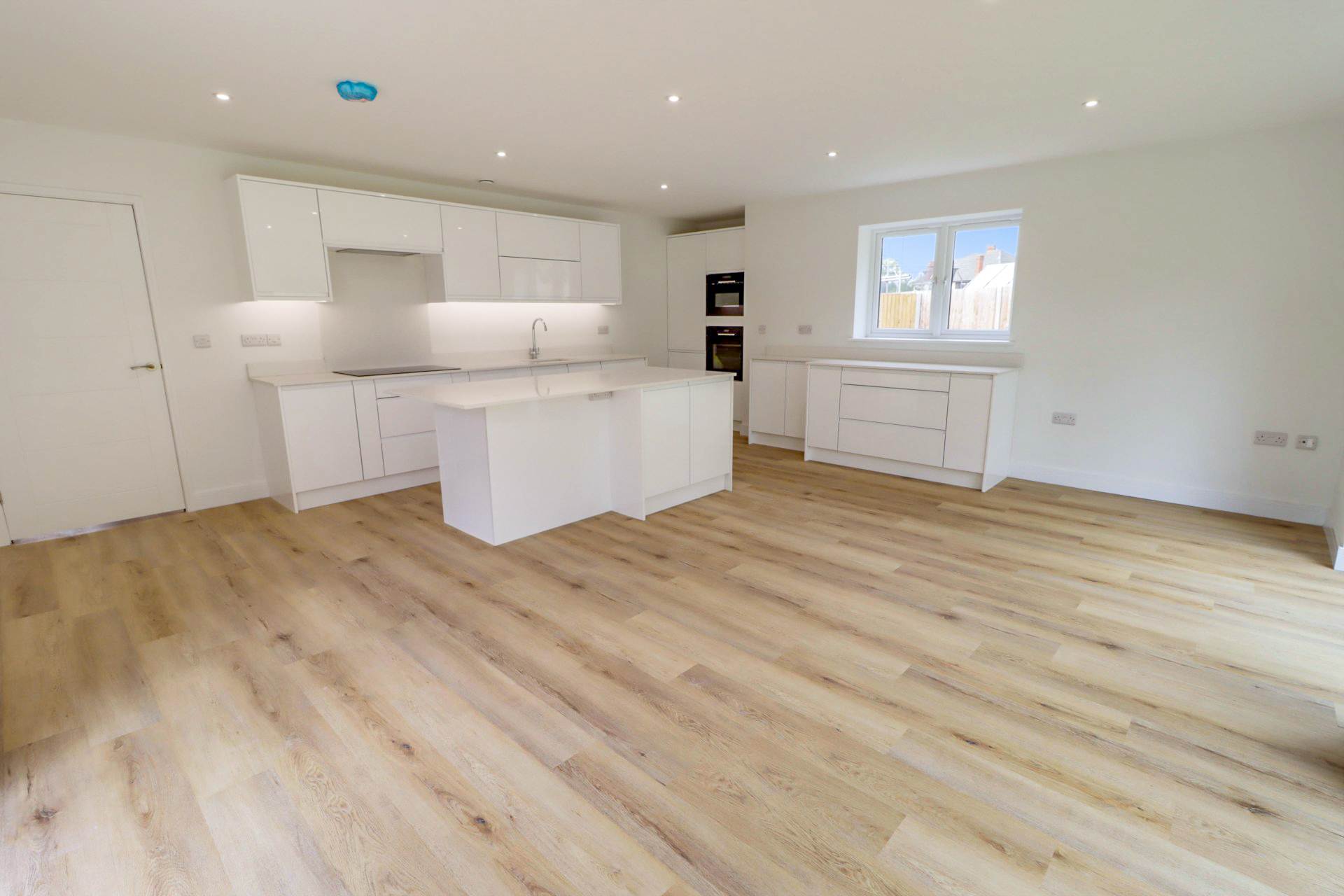 Silverfox Crescent, Reading, Image 6