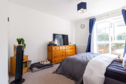 Saxon Court, Southend On Sea, Image 4