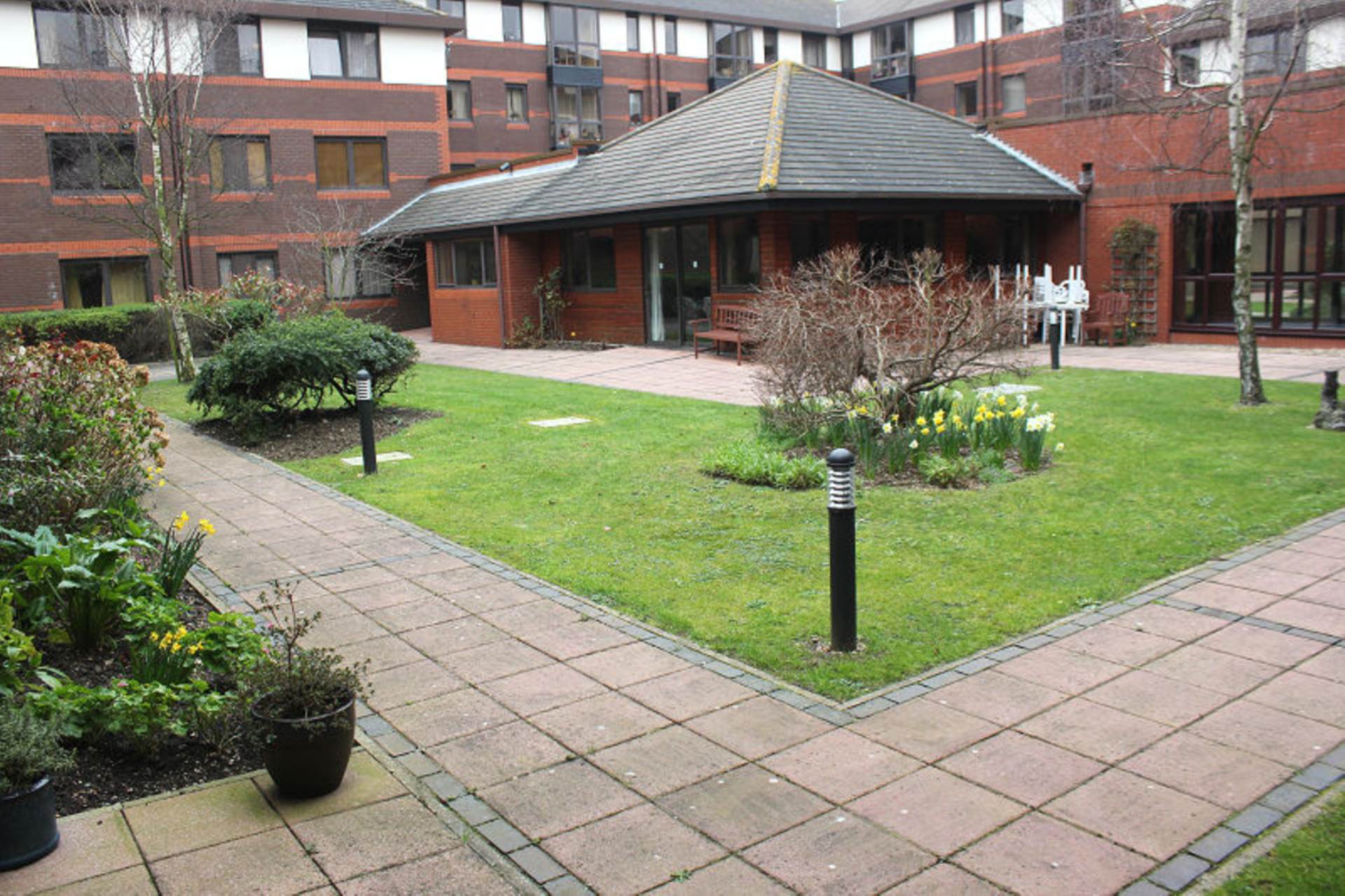 Sunningdale Court, Gordon Place, Image 8