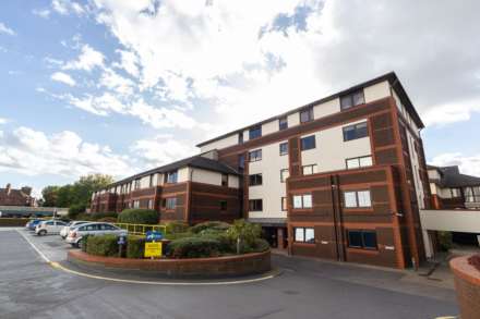 Sunningdale Court, Gordon Place, Image 1