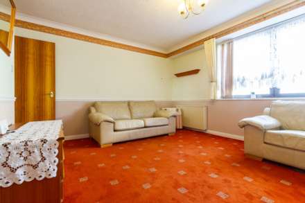 Sunningdale Court, Gordon Place, Image 4