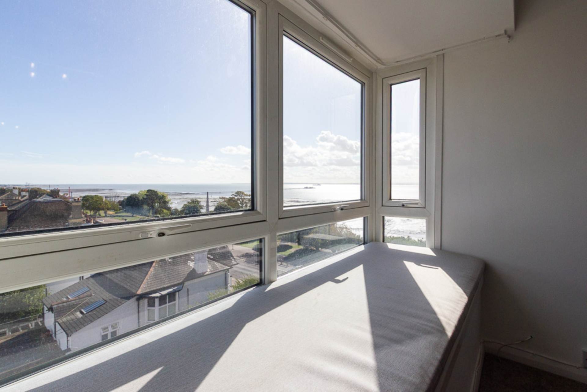 Westcliff Parade, Westcliff On Sea, Image 15