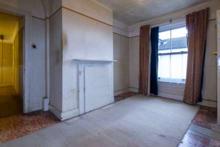 Park Road, Westcliff On Sea, Image 19