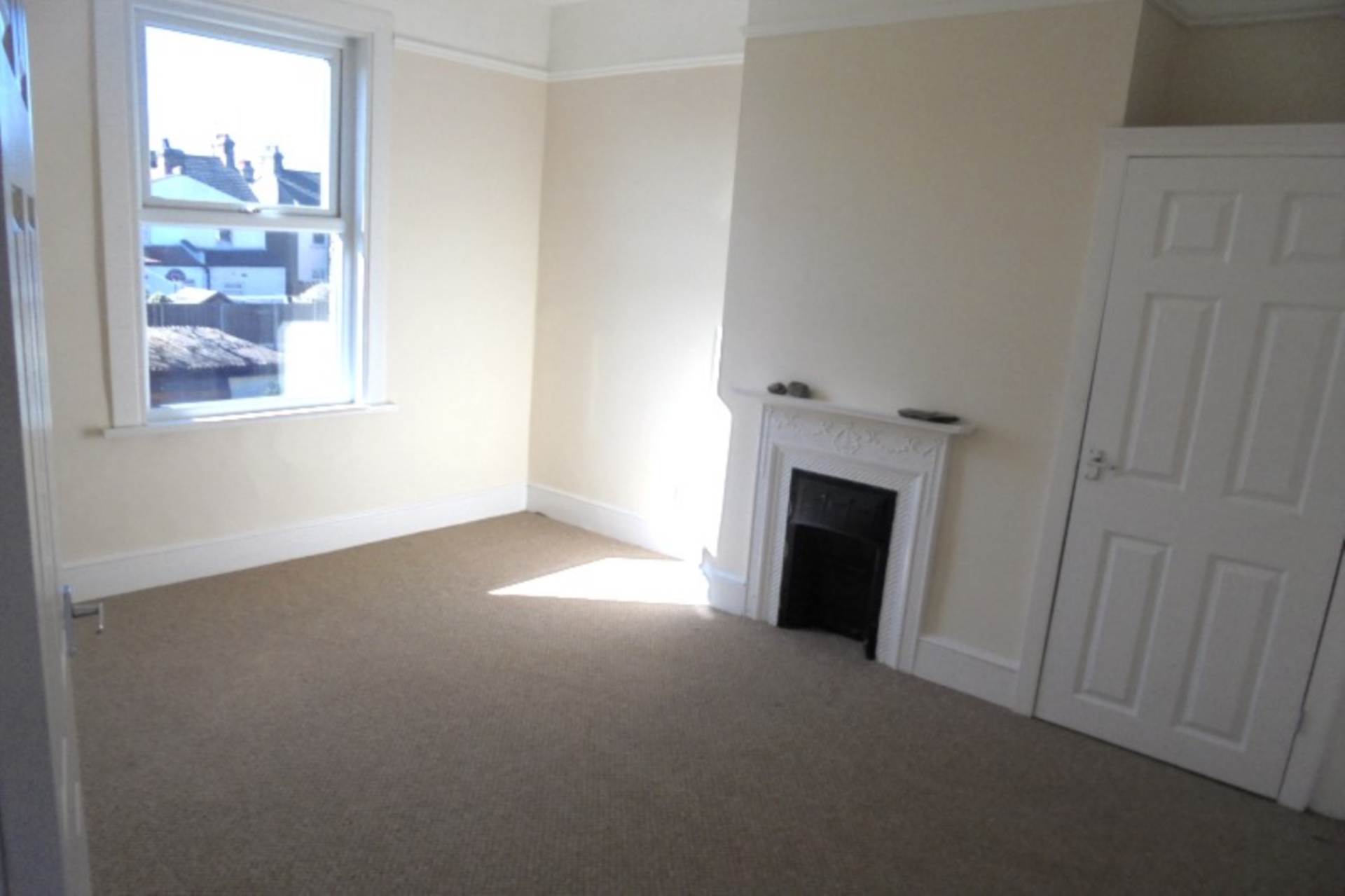Belle Vue Road, Southend On Sea, Image 8