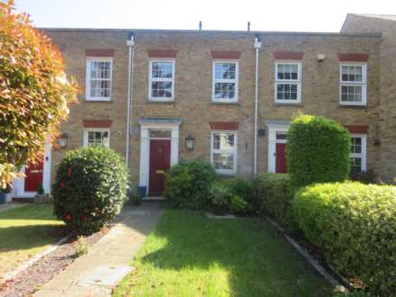 Property For Rent Bishopsteignton, Southend On Sea