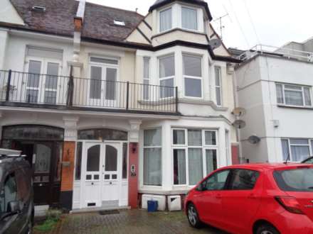 Property For Rent F2 Middle Flat 39 Cobham Road, Westcliff On Sea