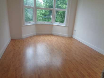 Cobham Road, Westcliff On Sea, Image 5
