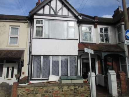 Property For Rent Baltic Avenue, Southend On Sea