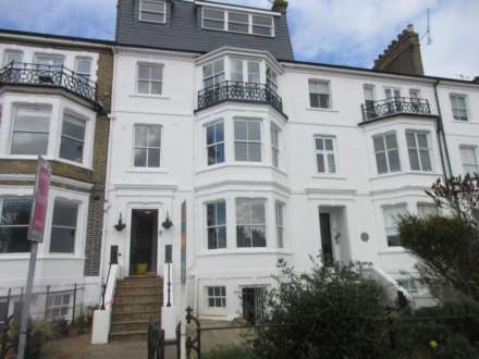 1 Bedroom Flat, Clifftown Parade, Southend On Sea