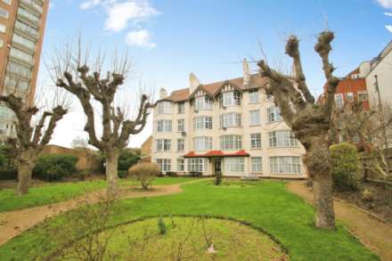 Alexandra Road, Southend On Sea, Image 16