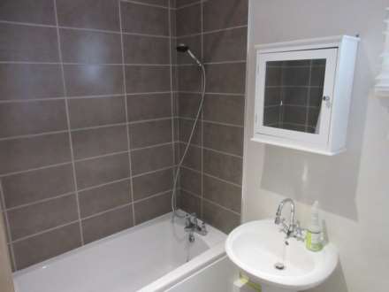 Marine Avenue, Westcliff On Sea, Image 5