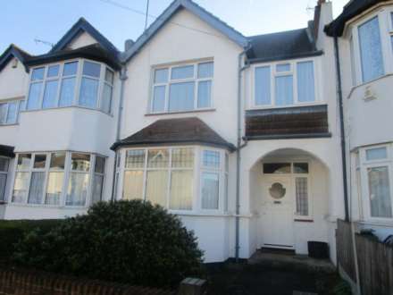 Property For Rent Gff Grange Gardens, Southend On Sea