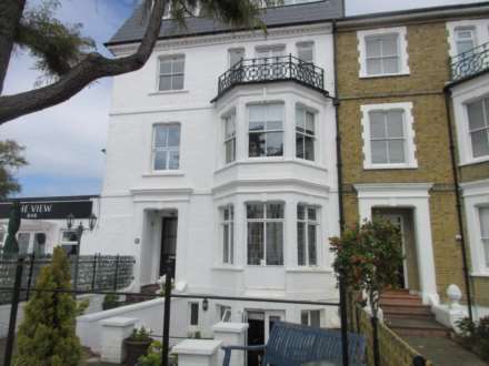 2 Bedroom Flat, Clifftown Parade, Southend On Sea