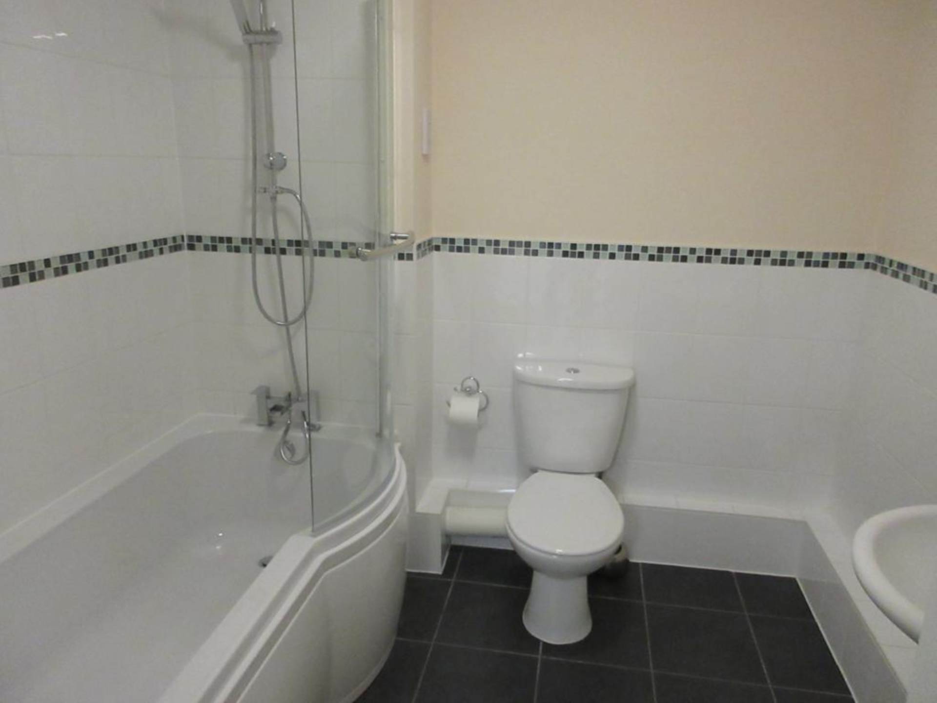 Burleigh Court, 380 Station Road, Image 5
