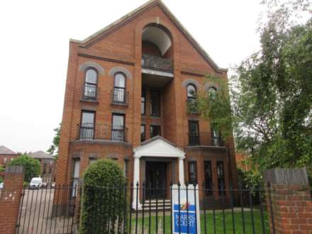Property For Rent Southchurch Avenue, Southend On Sea