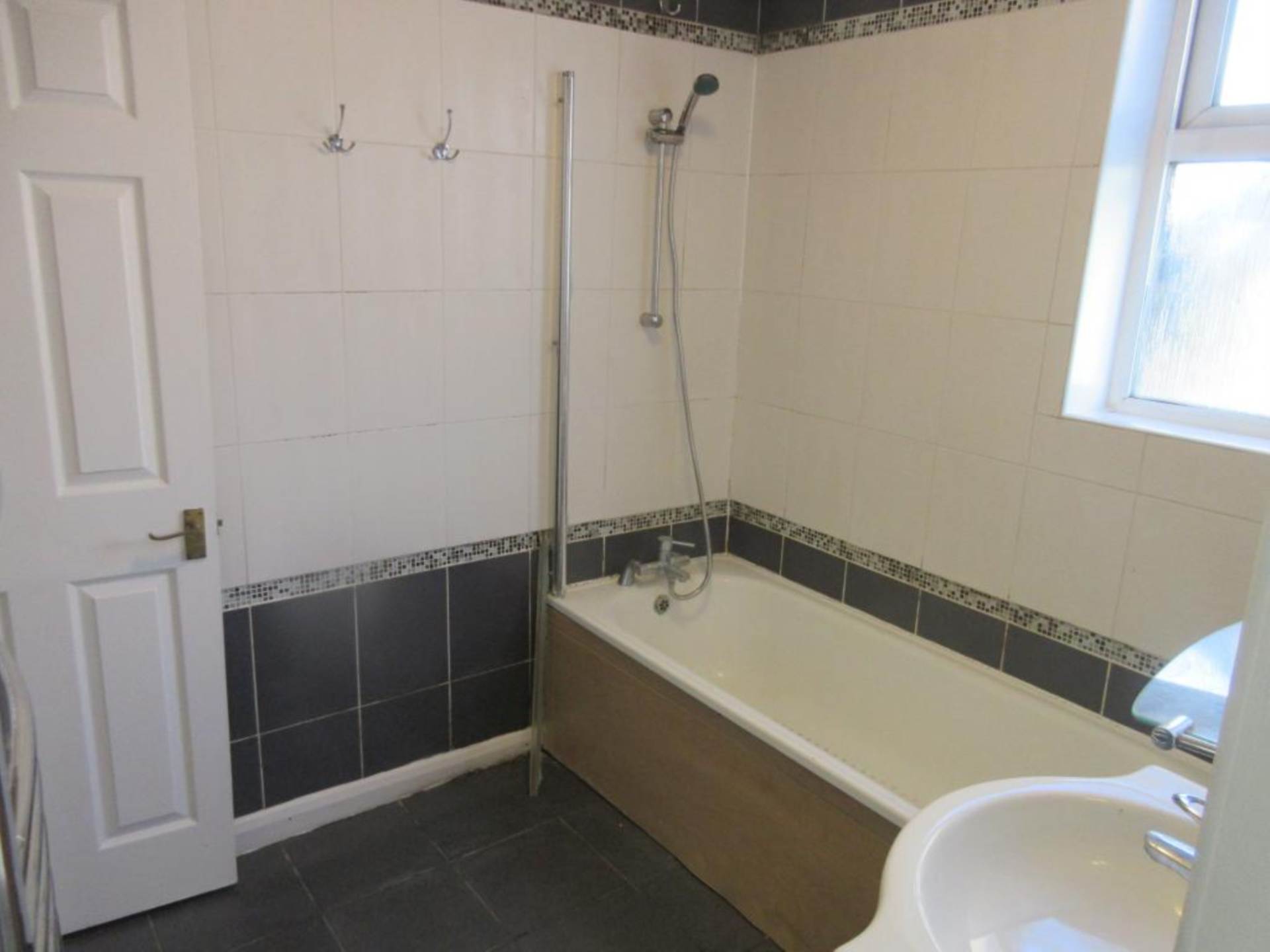 Gff     Hamlet Court Road, Westcliff On Sea, Image 8