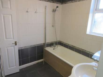 Gff     Hamlet Court Road, Westcliff On Sea, Image 8