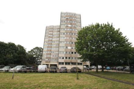 2 Bedroom Flat, Mansel Close, Leigh On Sea
