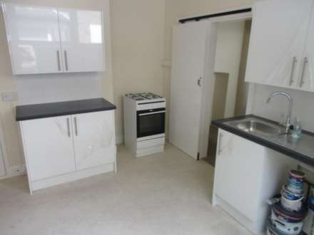 Ronald Park Avenue, Westcliff On Sea, Image 4