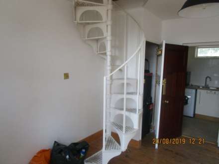 Milton Place, Southend On Sea, Image 4