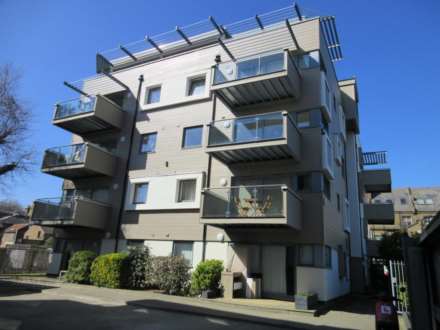 Property For Rent Plaza, Southend On Sea