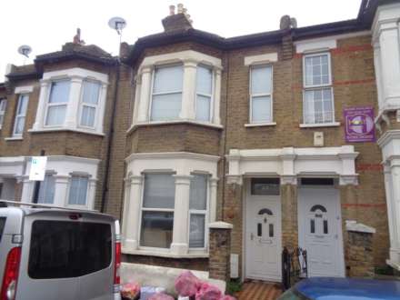 5 Bedroom Terrace, Queens Road, Southend On Sea