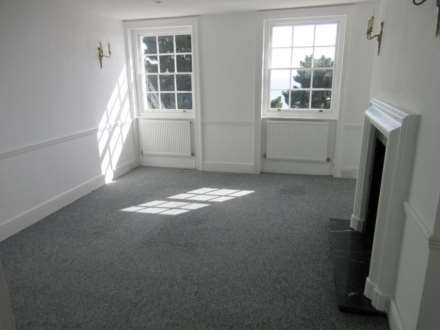 Royal Terrace, Southend On Sea, Image 3