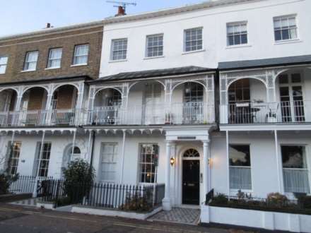 Property For Rent Royal Terrace, Southend On Sea