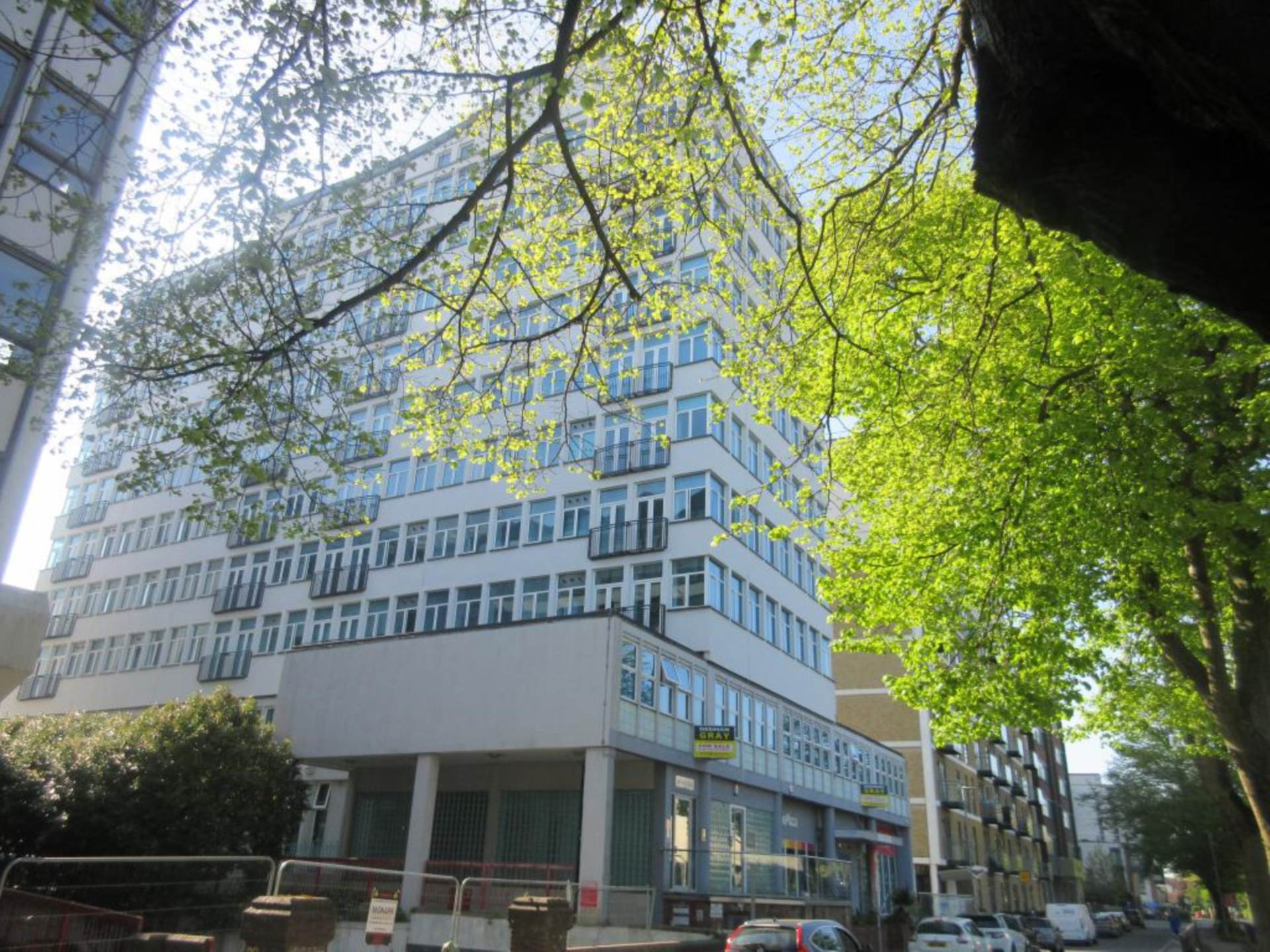 Victoria Avenue, Southend On Sea, Image 1