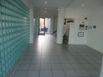 Victoria Avenue, Southend On Sea, Image 11