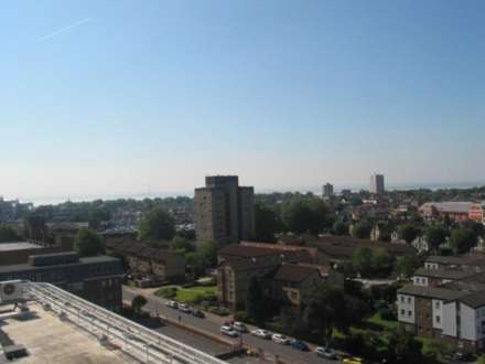 Victoria Avenue, Southend On Sea, Image 14