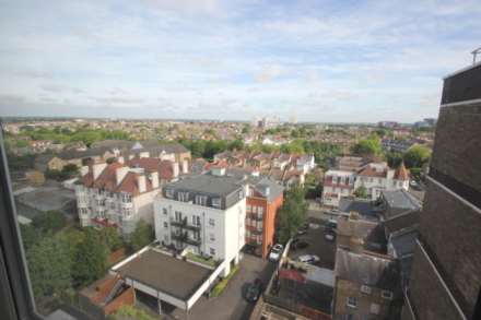 Westcliff Parade, Westcliff On Sea, Image 8